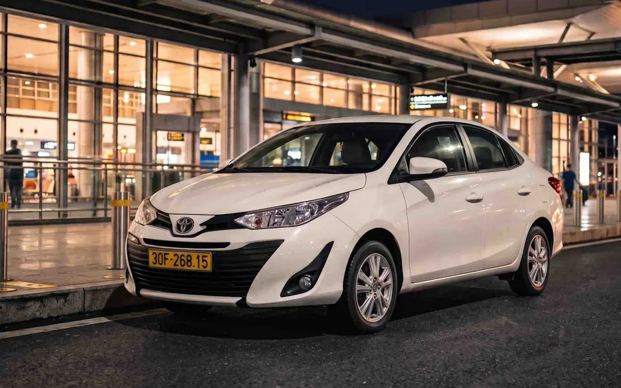 4-seater sedan